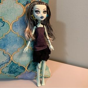 Monster High Frankie Stein 2009